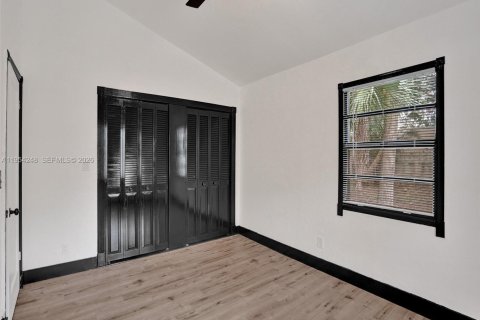 Villa ou maison à vendre à Fort Lauderdale, Floride: 2 chambres, 89.74 m2 № 2010101 - photo 5