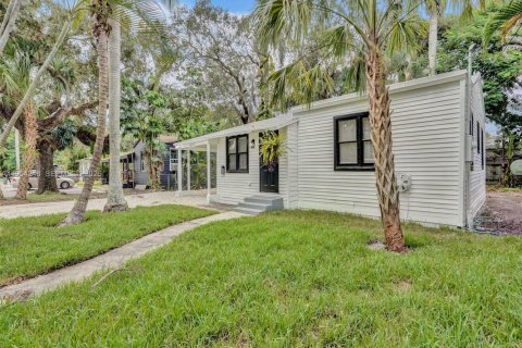Villa ou maison à vendre à Fort Lauderdale, Floride: 2 chambres, 89.74 m2 № 2010101 - photo 27