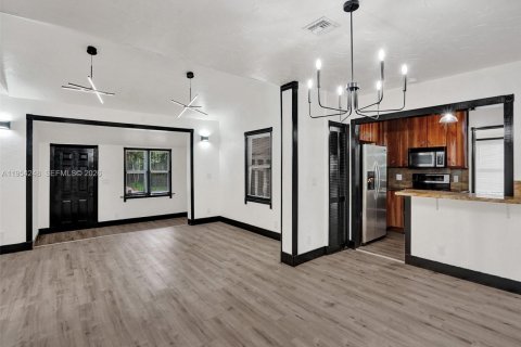 Villa ou maison à vendre à Fort Lauderdale, Floride: 2 chambres, 89.74 m2 № 2010101 - photo 15