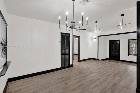 Villa ou maison à vendre à Fort Lauderdale, Floride: 2 chambres, 89.74 m2 № 2010101 - photo 16