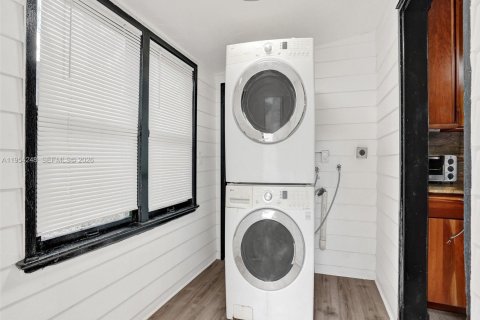 Villa ou maison à vendre à Fort Lauderdale, Floride: 2 chambres, 89.74 m2 № 2010101 - photo 18