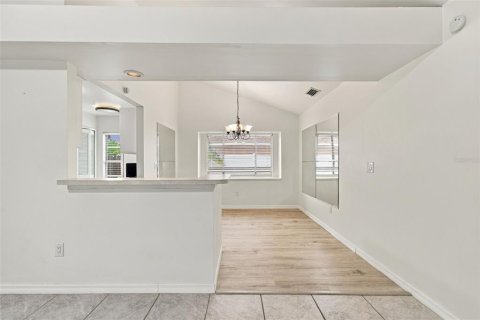 Villa ou maison à louer à Tampa, Floride: 3 chambres, 137.59 m2 № 2437126 - photo 8