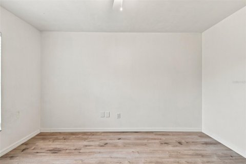 Villa ou maison à louer à Tampa, Floride: 3 chambres, 137.59 m2 № 2437126 - photo 26