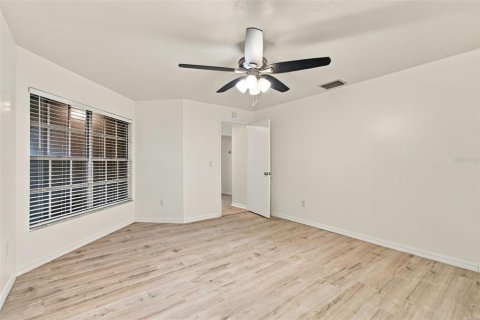 Villa ou maison à louer à Tampa, Floride: 3 chambres, 137.59 m2 № 2437126 - photo 17