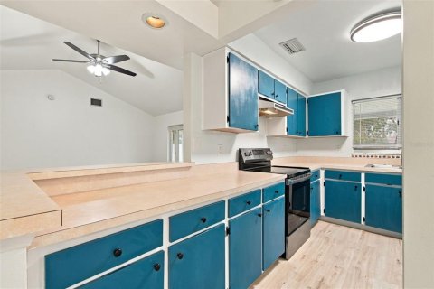 Villa ou maison à louer à Tampa, Floride: 3 chambres, 137.59 m2 № 2437126 - photo 12