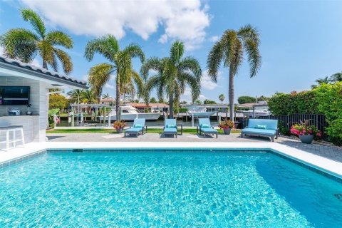 Villa ou maison à louer à Pompano Beach, Floride: 3 chambres, 215.81 m2 № 2389512 - photo 12