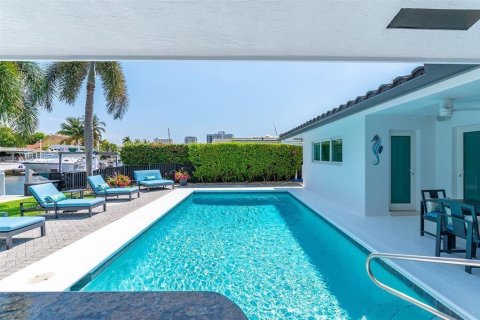 Villa ou maison à louer à Pompano Beach, Floride: 3 chambres, 215.81 m2 № 2389512 - photo 7