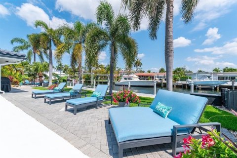 Villa ou maison à louer à Pompano Beach, Floride: 3 chambres, 215.81 m2 № 2389512 - photo 13