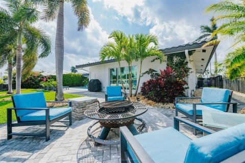 Villa ou maison à louer à Pompano Beach, Floride: 3 chambres, 215.81 m2 № 2389512 - photo 10