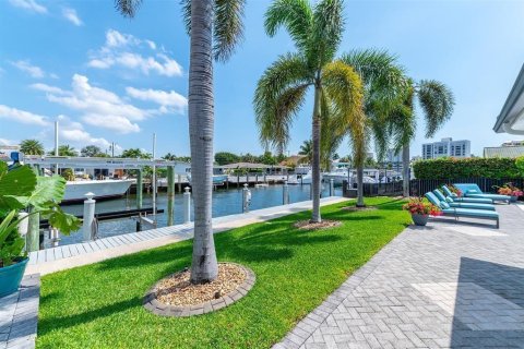 Villa ou maison à louer à Pompano Beach, Floride: 3 chambres, 215.81 m2 № 2389512 - photo 11