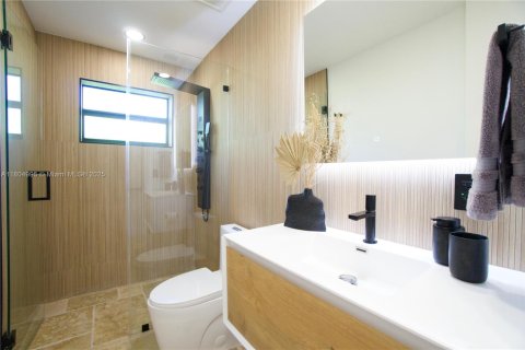 House in Fort Lauderdale, Florida 3 bedrooms, 152.55 sq.m. № 1727850 - photo 8