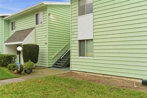 Condo in Ocala, Florida, 2 bedrooms  № 2096783 - photo 2