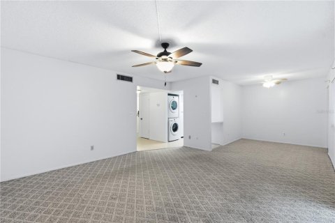 Condo in Ocala, Florida, 2 bedrooms  № 2096783 - photo 15