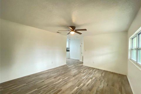 Appartement à louer à Lake Helen, Floride: 2 chambres, 92.81 m2 № 1903372 - photo 4