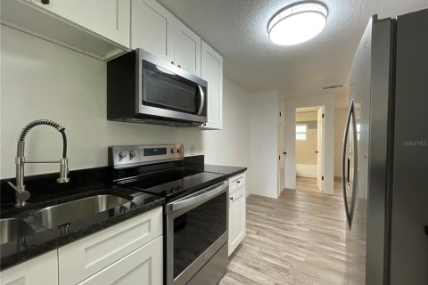 Appartement à louer à Lake Helen, Floride: 2 chambres, 92.81 m2 № 1903372 - photo 15