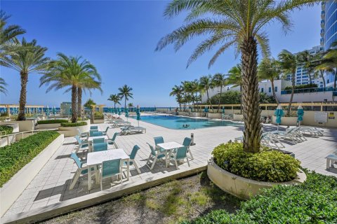 Condominio en alquiler en Hollywood, Florida, 1 dormitorio, 77.57 m2 № 2081391 - foto 21