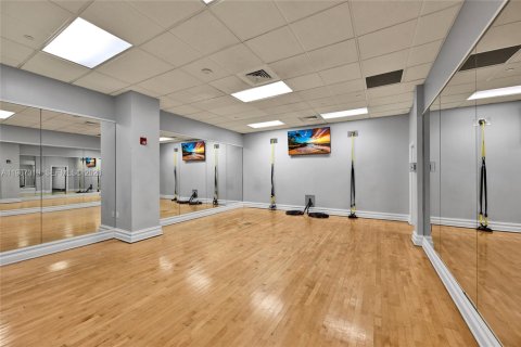 Condominio en alquiler en Hollywood, Florida, 1 dormitorio, 77.57 m2 № 2081391 - foto 28