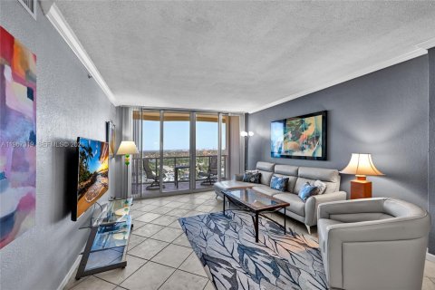 Condominio en alquiler en Hollywood, Florida, 1 dormitorio, 77.57 m2 № 2081391 - foto 6