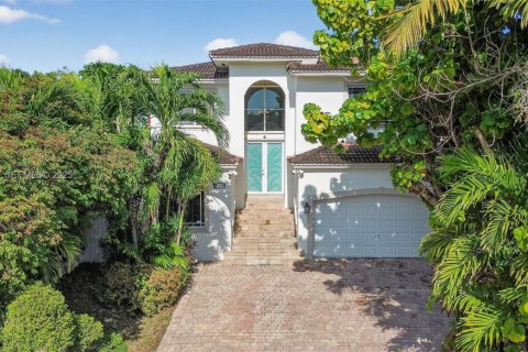 Купить виллу или дом в Майами, Флорида 5 спален, 277.41м2, № 1988634 - фото 5