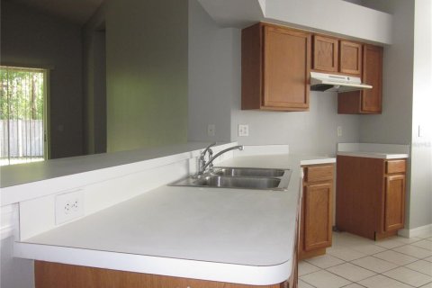 House in Wesley Chapel, Florida 4 bedrooms, 168.15 sq.m. № 1918996 - photo 8