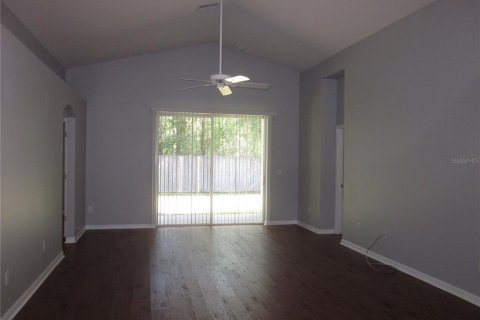 House in Wesley Chapel, Florida 4 bedrooms, 168.15 sq.m. № 1918996 - photo 3