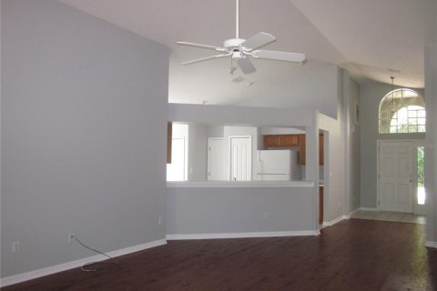 House in Wesley Chapel, Florida 4 bedrooms, 168.15 sq.m. № 1918996 - photo 11