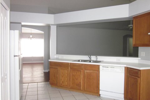 House in Wesley Chapel, Florida 4 bedrooms, 168.15 sq.m. № 1918996 - photo 9