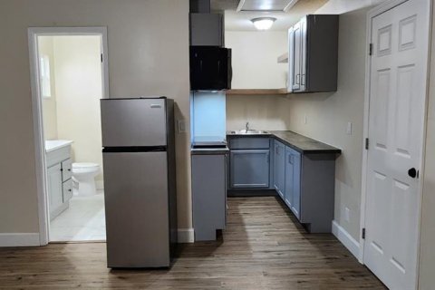 House in Longwood, Florida 1 bedroom, 46.45 sq.m. № 2379344 - photo 9