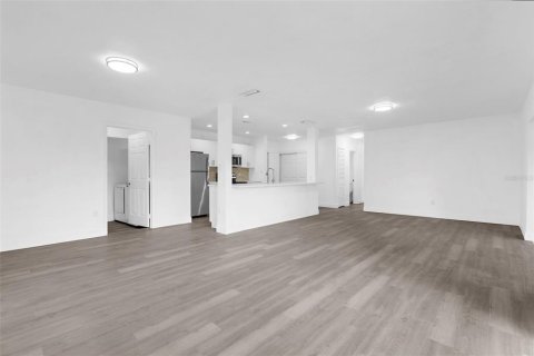 Casa en venta en Port Charlotte, Florida, 4 dormitorios, 175.4 m2 № 1900877 - foto 10