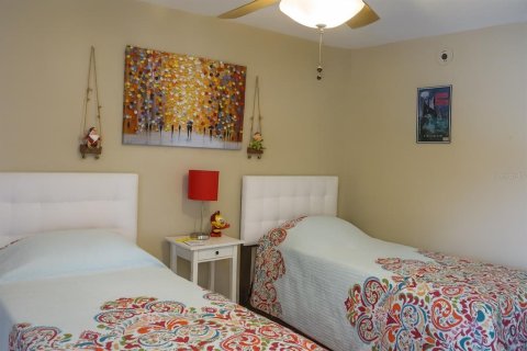 Condo in Orlando, Florida, 2 bedrooms  № 1812622 - photo 11