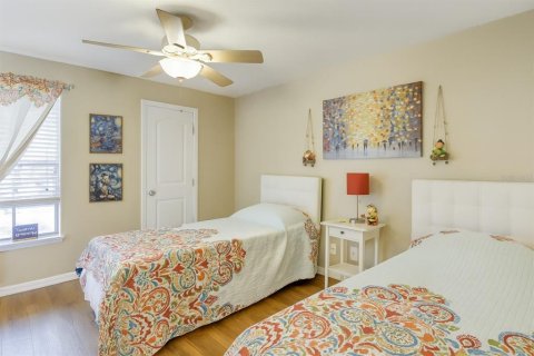 Condo in Orlando, Florida, 2 bedrooms  № 1812622 - photo 12