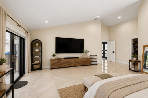 House in Boca Raton, Florida 4 bedrooms, 329.9 sq.m. № 2276105 - photo 22