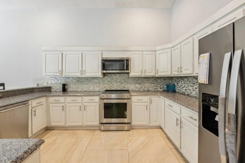 House in Boca Raton, Florida 4 bedrooms, 329.9 sq.m. № 2276105 - photo 12