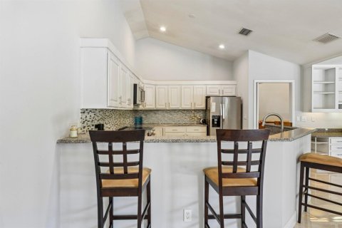 House in Boca Raton, Florida 4 bedrooms, 329.9 sq.m. № 2276105 - photo 16