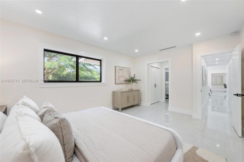 Купить виллу или дом в Пальметто-Бей, Флорида 4 спальни, 235.04м2, № 1992007 - фото 15