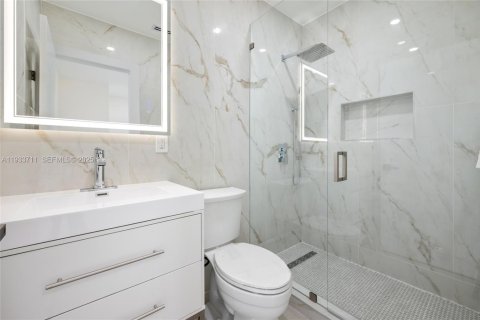 Купить виллу или дом в Пальметто-Бей, Флорида 4 спальни, 235.04м2, № 1992007 - фото 20