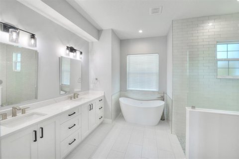 House in Ormond Beach, Florida 4 bedrooms, 229.75 sq.m. № 1517093 - photo 17