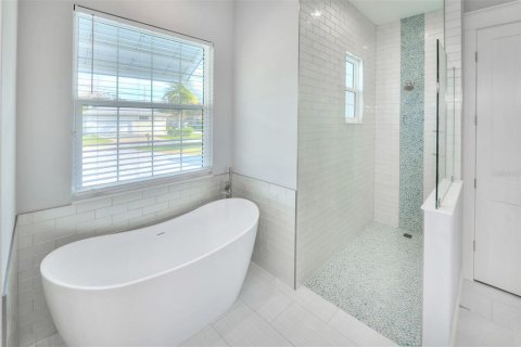 House in Ormond Beach, Florida 4 bedrooms, 229.75 sq.m. № 1517093 - photo 19