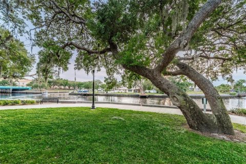 Casa en venta en New Port Richey, Florida, 2 dormitorios, 89.19 m2 № 2386530 - foto 25