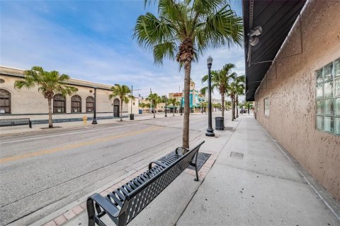 Casa en venta en New Port Richey, Florida, 2 dormitorios, 89.19 m2 № 2386530 - foto 15