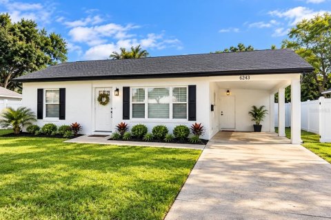 Casa en New Port Richey, Florida 2 dormitorios, 89.19 m2 № 2386530