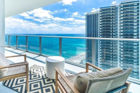 Condo in Hollywood, Florida, 1 bedroom  № 2054979
