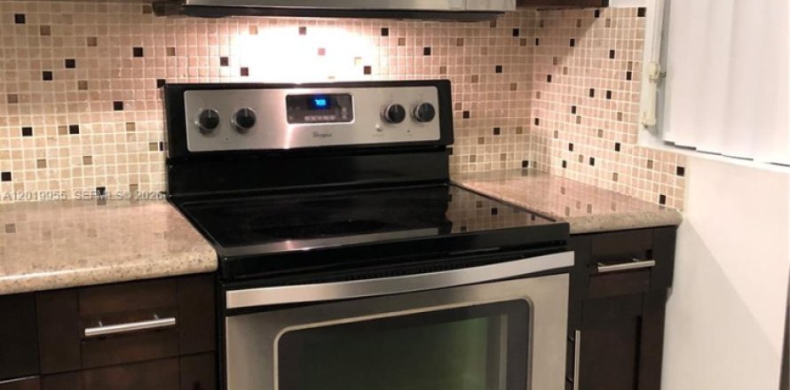 Appartement à Miami, Floride 2 chambres, 78.97 m2 № 2087307