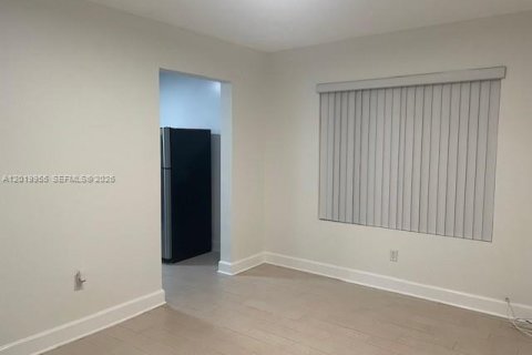Appartement à louer à Miami, Floride: 2 chambres, 78.97 m2 № 2087307 - photo 27