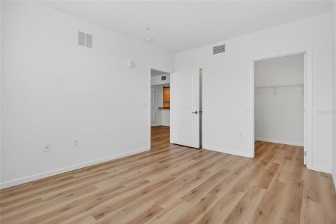 Condo in Orlando, Florida, 3 bedrooms  № 2233630 - photo 14