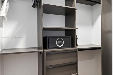 Condominio en venta en Miami, Florida, 1 dormitorio, 39.95 m2 № 1994694 - foto 23