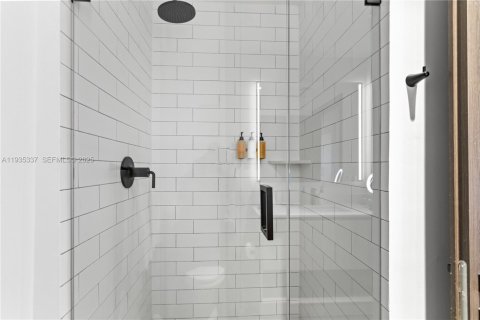 Condominio en venta en Miami, Florida, 1 dormitorio, 39.95 m2 № 1994694 - foto 27