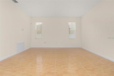 Villa ou maison à louer à Kissimmee, Floride: 3 chambres, 172.33 m2 № 1762273 - photo 26