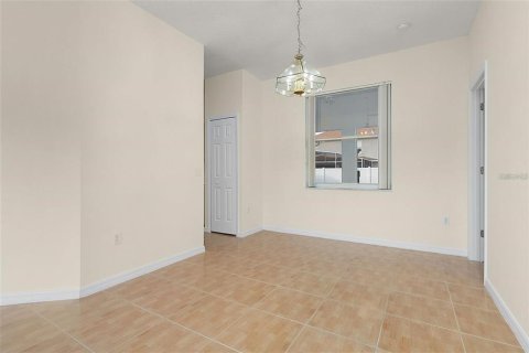 Villa ou maison à louer à Kissimmee, Floride: 3 chambres, 172.33 m2 № 1762273 - photo 20