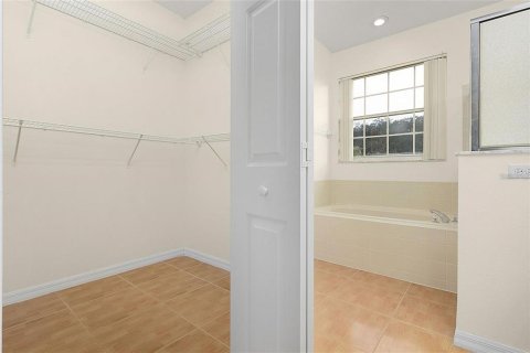 Villa ou maison à louer à Kissimmee, Floride: 3 chambres, 172.33 m2 № 1762273 - photo 3